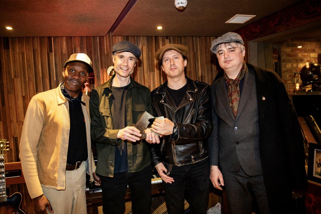 The Libertines Land First Number 1 Album In 20 Years With All Quiet On 